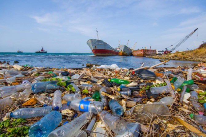 Plastik atık boşaltımını durdurmak için imza kampanyası başlatıldı