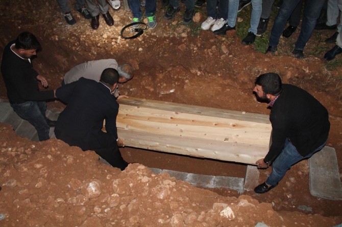 Silopi'deki patlamada hayatını kaybedenler toprağa verildi