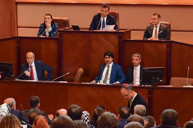 Ew ê alîkarê walî bê tayînkirin şûna Îmamoglu