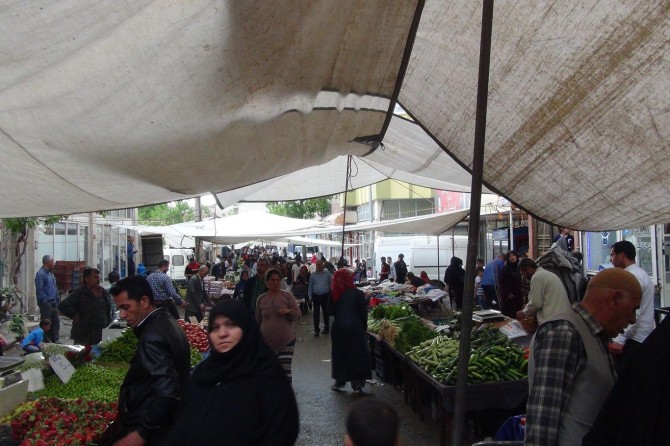 Adıyaman'da çarşı pazarda ramazan bereketi