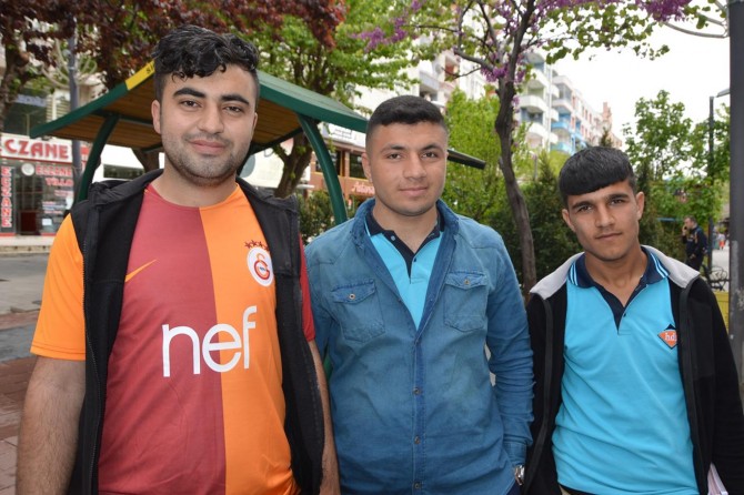 Bize bu canı bahşeden yaratıcımıza karşı gerektiği gibi ibadet etmeliyiz