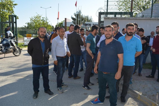 Batman'da TÜPRAŞ'ta maaş eylemi