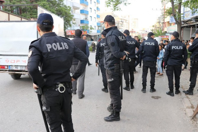 Gaziantep'in Çıksorut Umut Mahallesi'nde av tüfeğiyle vurulan genç hayatını kaybetti