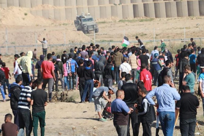 Siyonîstan êrîşî xwepêşandarên Filistînî kirin: Şehîdek 30 birîndar