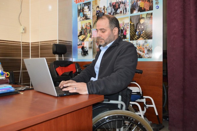 Engelli olmak utanılacak bir şey değil