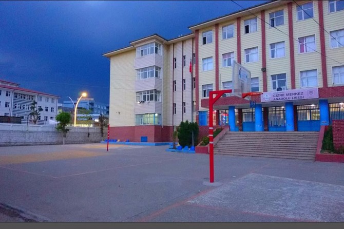 Cizre Anadolu Lisesinde kız öğrencilere cinsel istismar iddiası