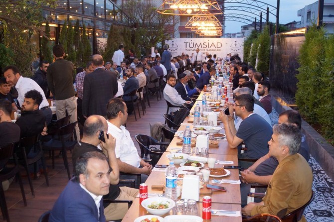 ​Ramazanın birlik ve beraberliğe büyük bir katkısı var