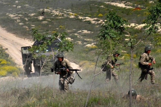 Tunceli'de PKK operasyonu: 3 kamp imha edildi