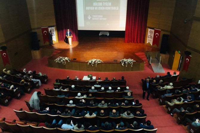 Duygu, düşünce ve teknoloji bağımlılığı madde bağımlılığı gibi tehlikeli"