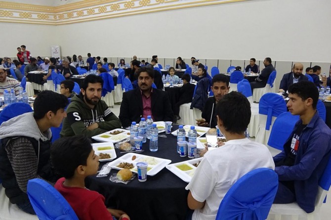 Siirt’te muhacirler iftar sofrasında buluşturuldu