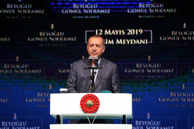 Cumhurbaşkanı Erdoğan: Sanatçı dalkavukluk yapmaz