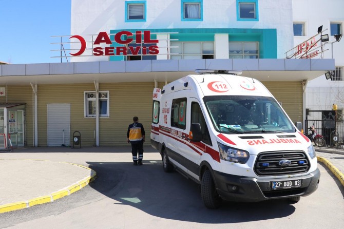 Nizip'te zincirleme kaza: 1 ölü 5 yaralı