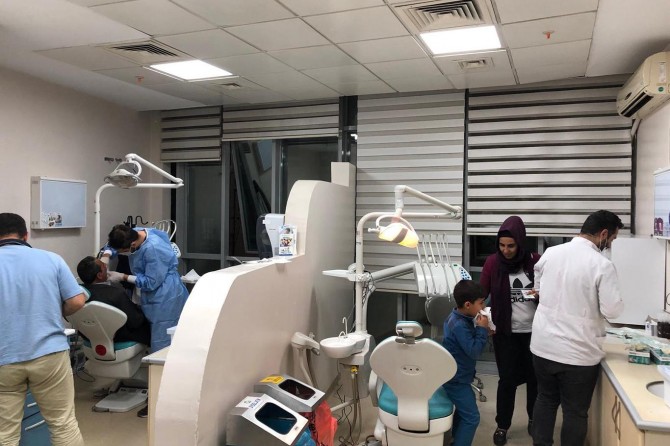 İftar ve sahurda dişler fırçalanmalı