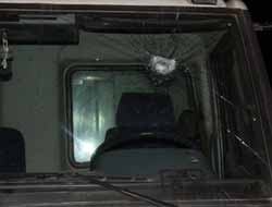 PKK Sempatizanları Belediye Aracına Saldırdı