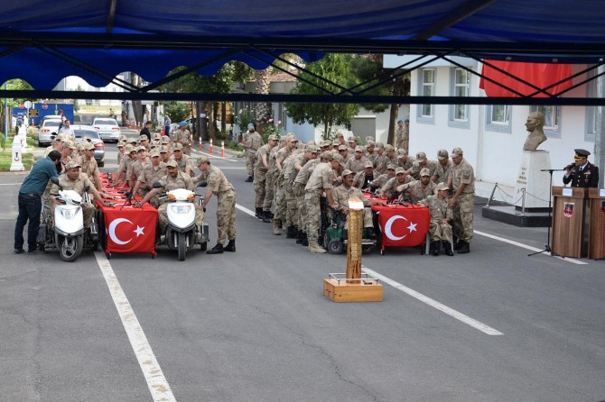 ​Şanlıurfa’da engelliler bir gün temsili askerlik yaptı