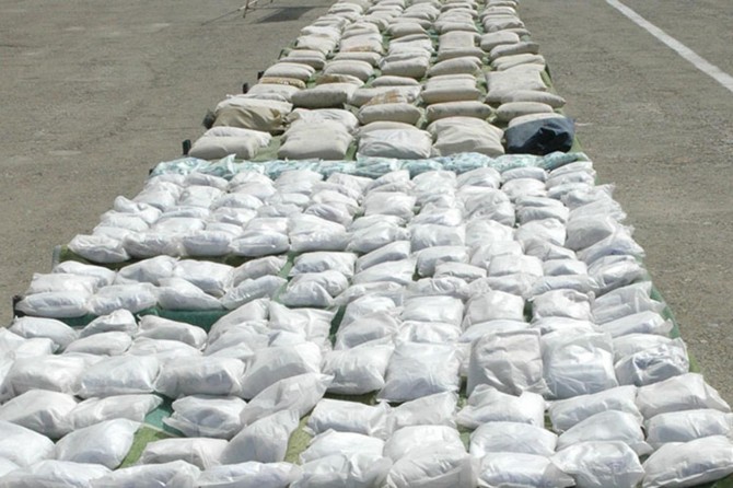 İran'da 2 ton uyuşturucu ele geçirildi