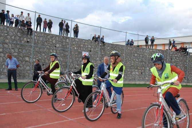 Sağlıklı yaşam için pedal çevirdiler