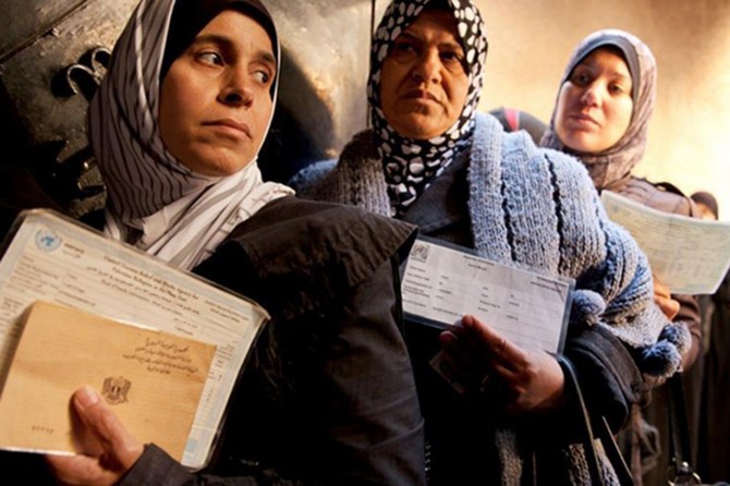 “Ew şert û mercên jiyanê yên ku penaberên Filistînî tê de dijîn pir giran in”