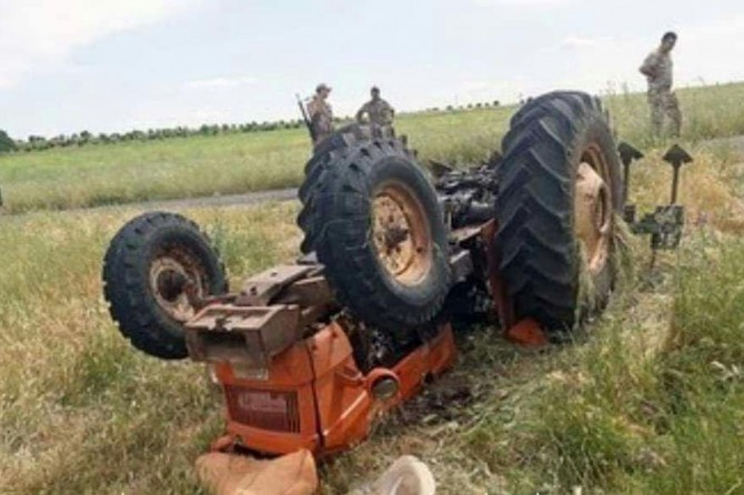 Hilvan'da traktörün altında kalan genç hayatını kaybetti