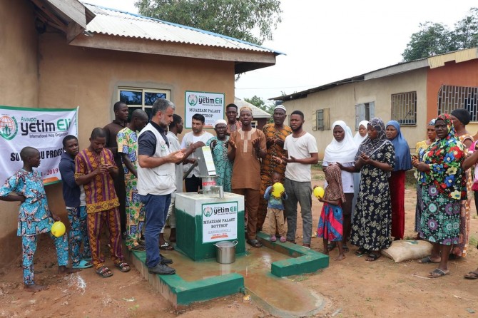 ​Avrupa Yetim Eli Afrika'da su kuyularının açılışını yaptı