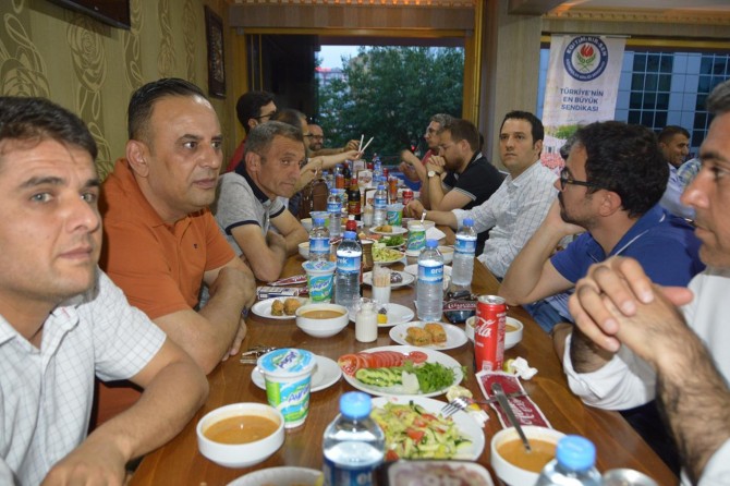 Sendika olarak birlik ve beraberliğe önem veriyoruz