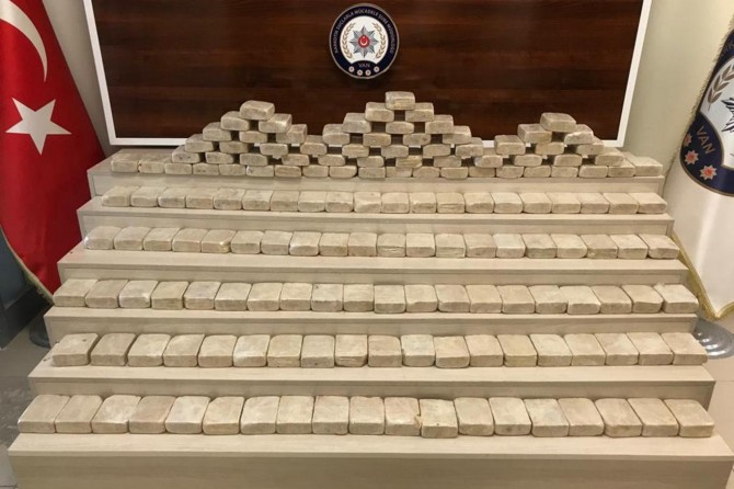 Van Tuşba'da organların içerisinde 81 kilo eroin ele geçirildi