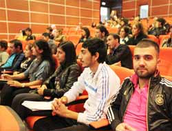 Diyarbakır'da Yenilenebilir Bir Dünya İçin Yenilenebilir Enerji Paneli