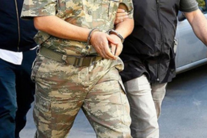 Derbarê 101 leşkeran de qerara binçavîyê hat dayîn