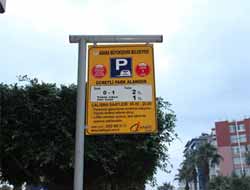 Adana'da Parkmetre Soygunu (Video)