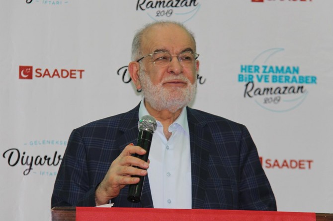 ​Karamollaoğlu: Barışa katkı sağlayan girişimleri destekliyoruz