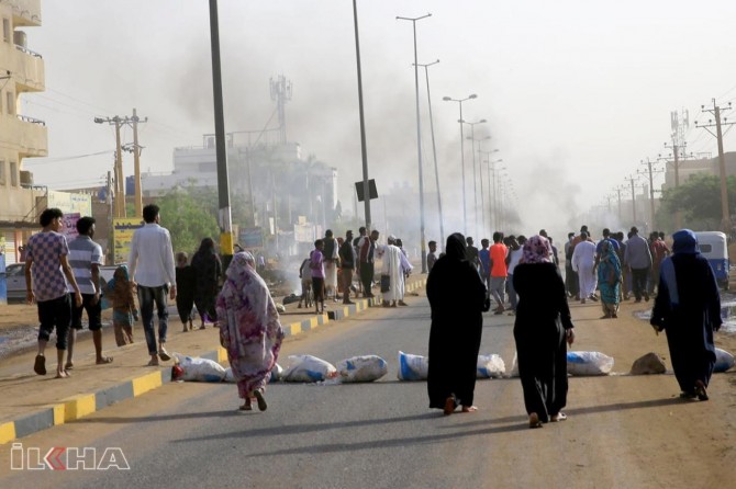 At least 100 people killed in Sudan