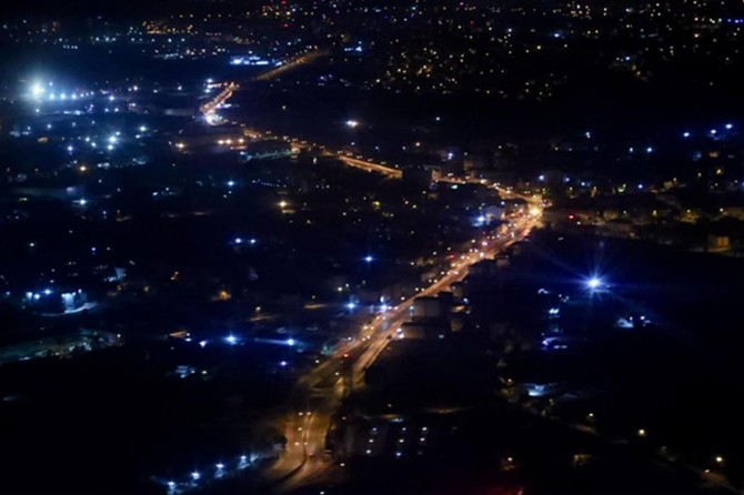 Tatil dönüşü yolunda uzun araç kuyrukları oluştu