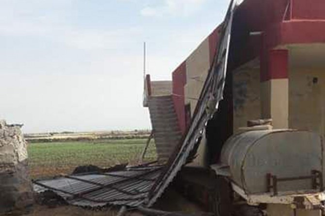 Viranşehir'de fırtına çatıları uçurdu: 3 yaralı