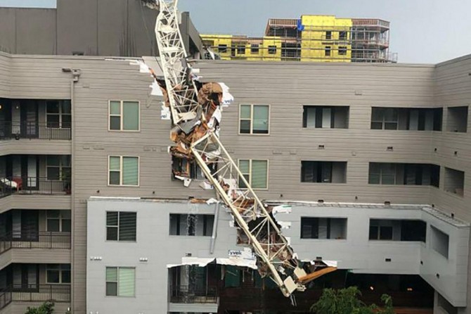 ABD'de vinç devrildi: Bir ölü 6 yaralı