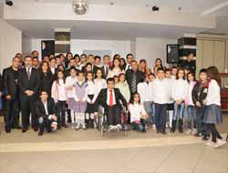 Toplumda Yaşanan Sıkıntıları Kalbimizde ve Yüreğimizde Hissetmeliyiz