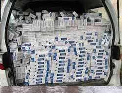 Ateş Edilerek Durdurulan Araçtan Kaçak Sigara Çıktı