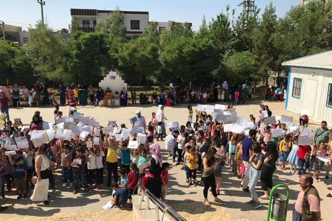 Viranşehir'de karne sevinci