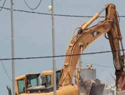 İsrail, El Halil'de Cami Yıktı