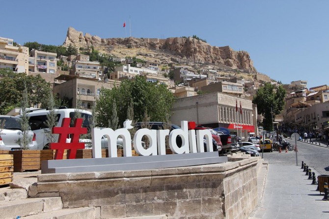 Mardin’de LGBT etkinliği iptal edildi ancak yanlışta ısrar sürüyor!