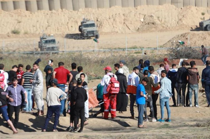 İşgalciler ateş açması sonucu onlarca Filistinli yaralandı