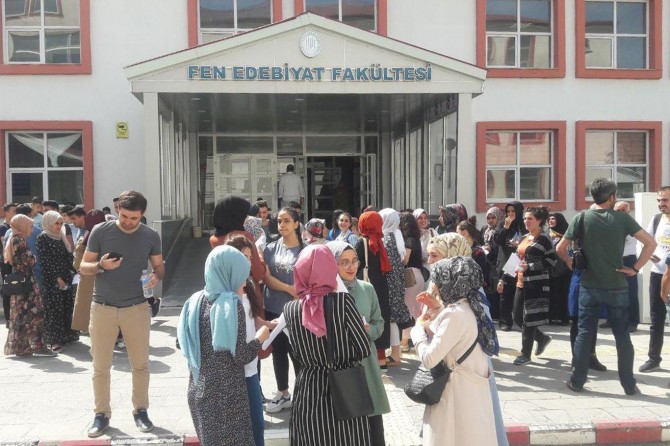 Turkey's students competing for university entrance exam
