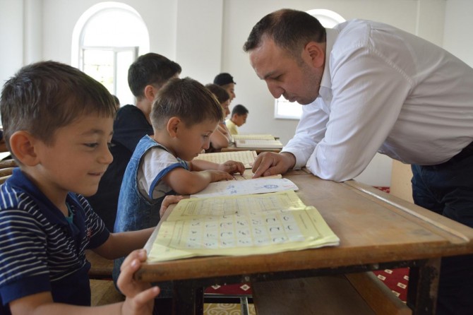 Siirt'te öğrenciler camilere akın etti