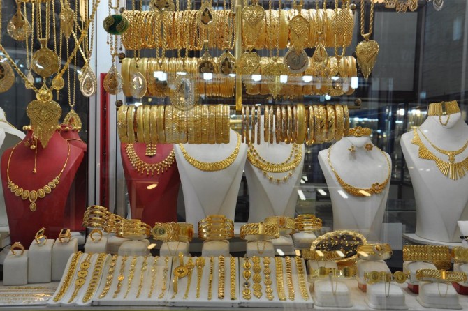 Vatandaşlar gram altın alamaz hale geldi