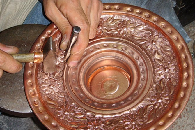 Gaziantep'te bakırın sesi ustalarına huzur veriyor