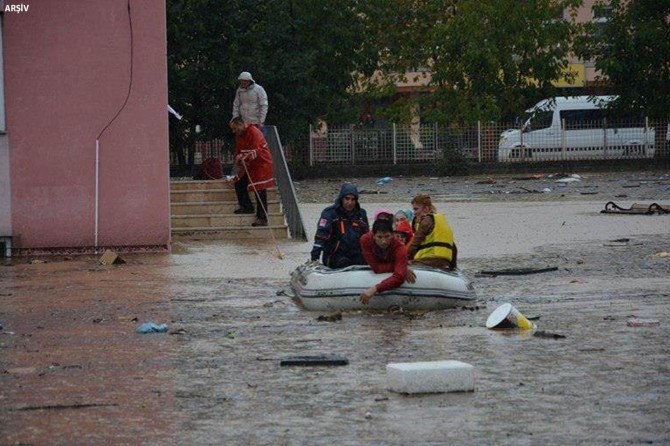 Trabzon için sel ve heyelan uyarısı