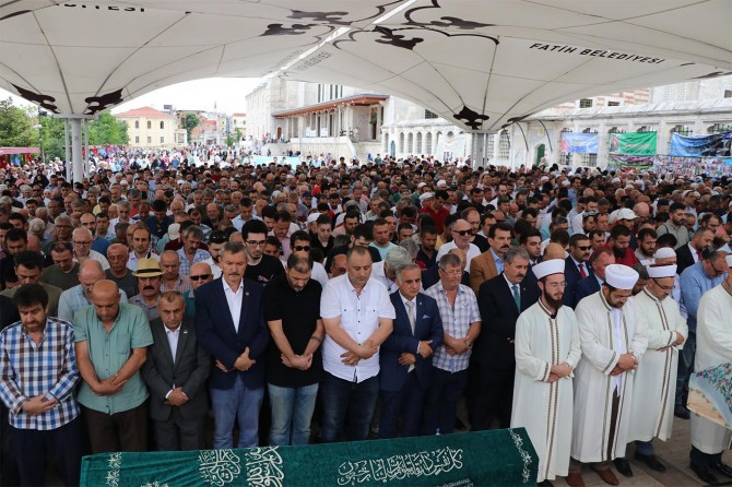 Doğu Türkistanlı âlim için gıyabi cenaze namazı kılındı