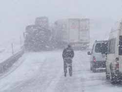 Tendürekte Yollar Kapandı