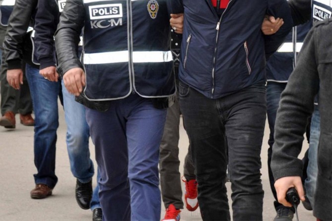 Van merkezli FETÖ operasyonu: 18 gözaltı