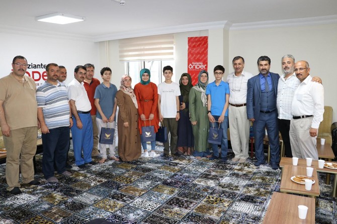 İmam hatip öğrencilerinin başarısı göz doldurdu