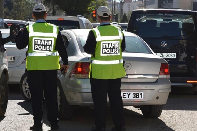 Trafikte drift ve makasa 26 bin cezai işlem